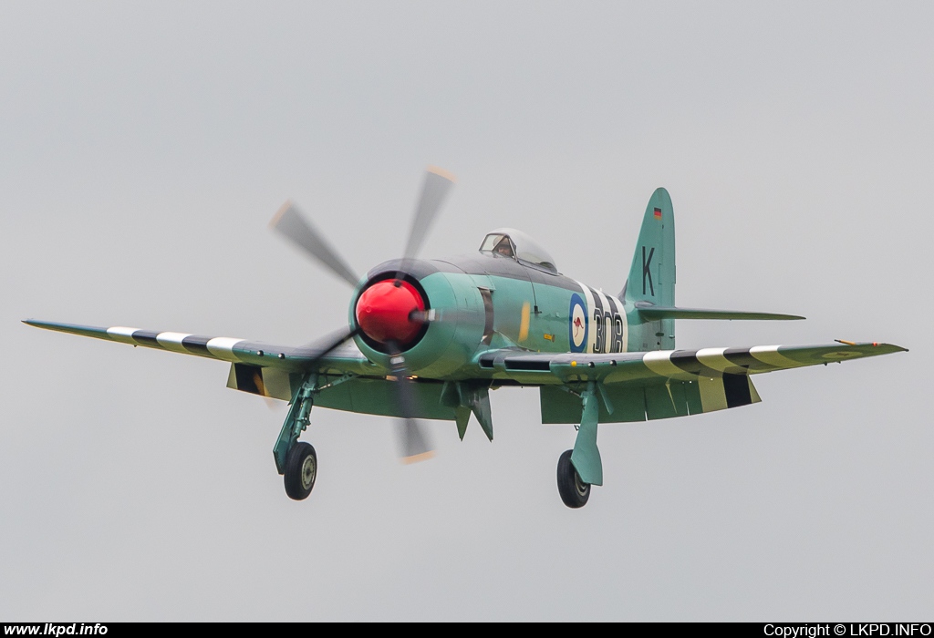 Private/Soukrom – Hawker Sea Fury FB11 D-CRZY