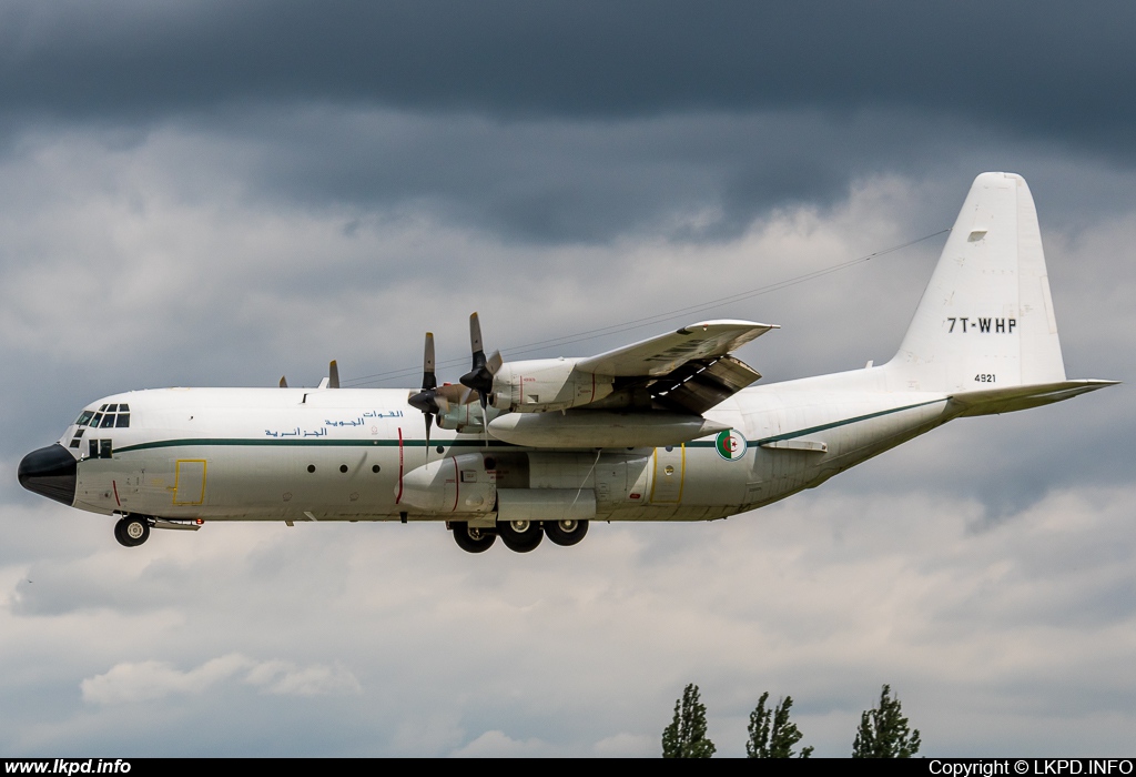 Algeria Air Force – Lockheed C-130H-30 Hercules 7T-WHP