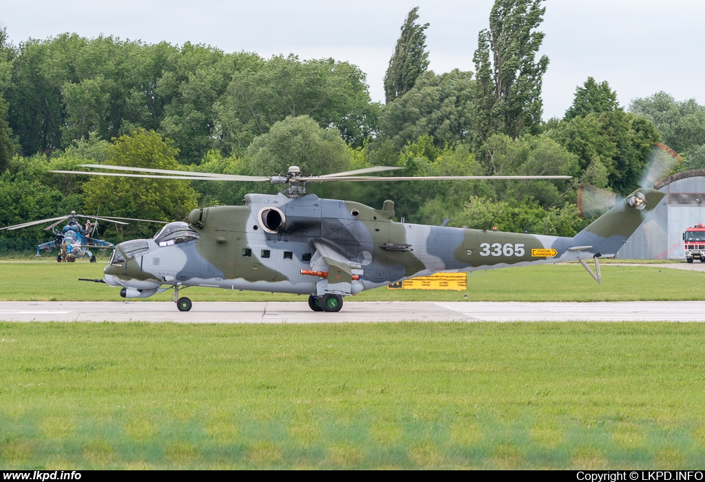 Czech Air Force – Mil Mi-35 3365