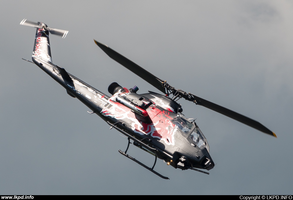 The Flying Bulls – Bell AH-1F N11FX