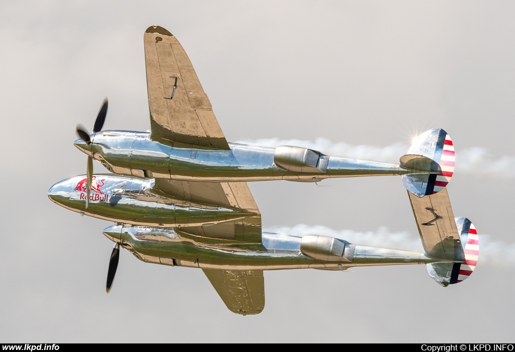 The Flying Bulls – Lockheed P-38L Lightning N25Y