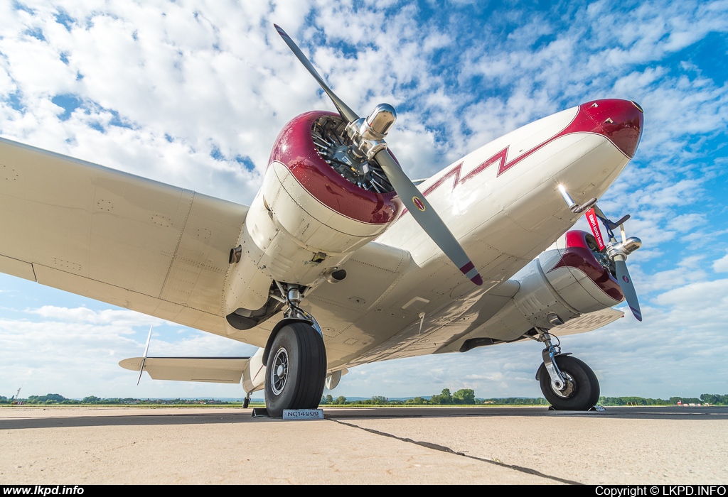 Private/Soukrom – Lockheed 12-A Electra NC14999