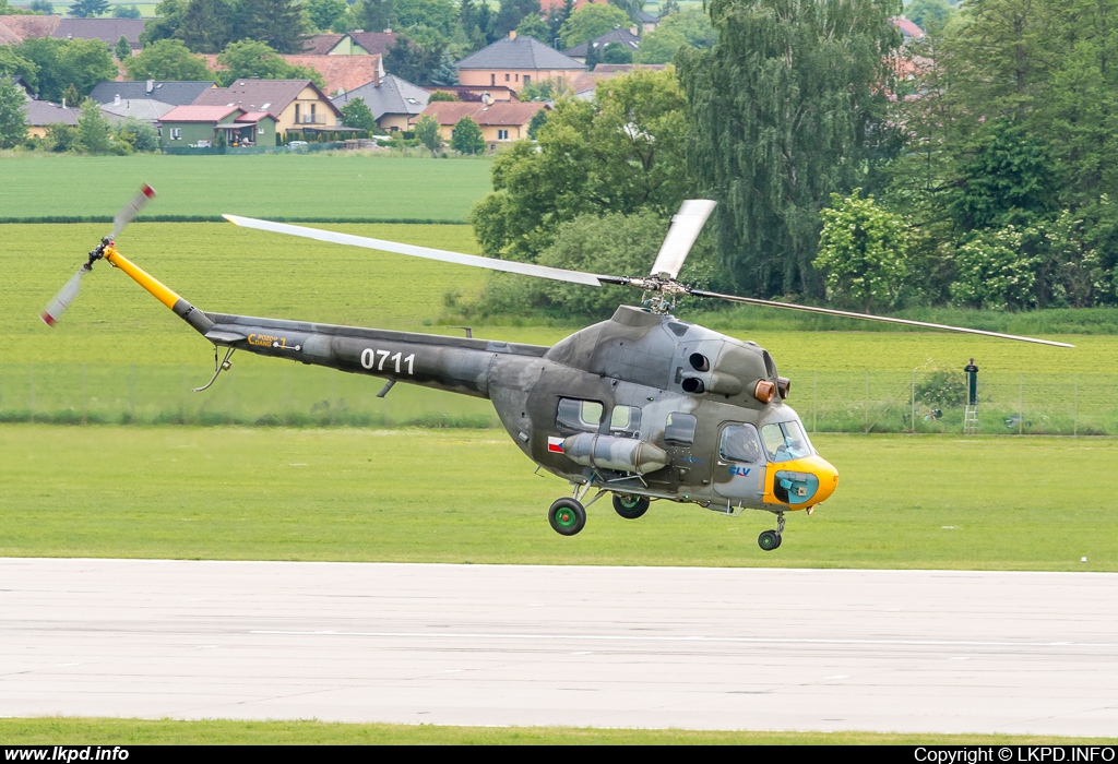 LOM-CLV – Mil Mi-2 0711