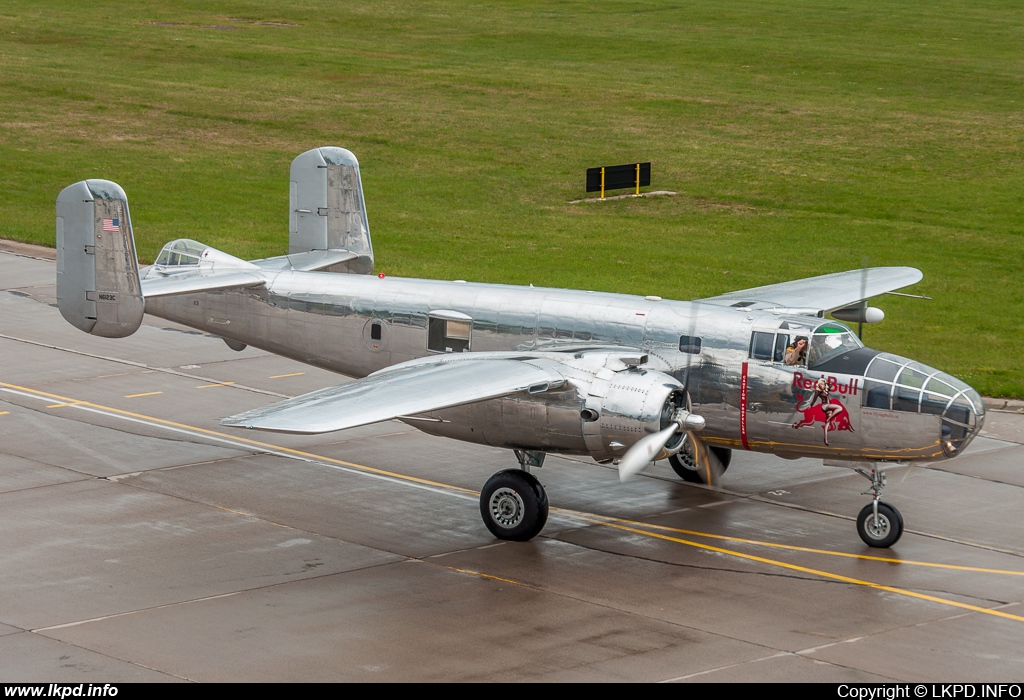 The Flying Bulls – North American B-25J N6123C