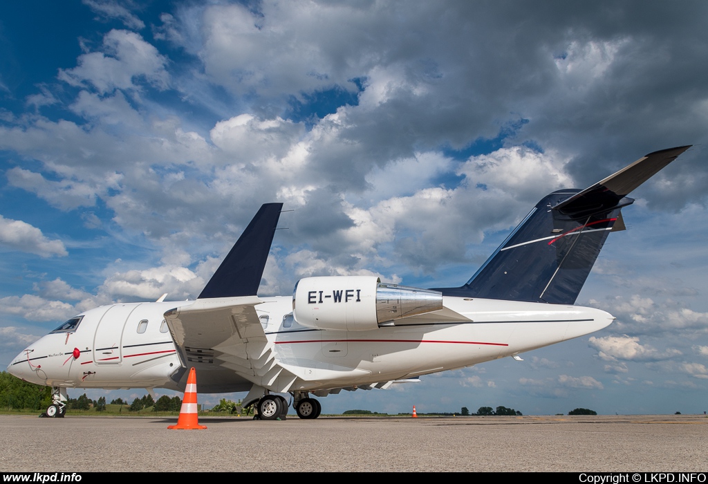 Private/Soukrom – Canadair CL-600-2B16 Challenger 605 EI-WFI