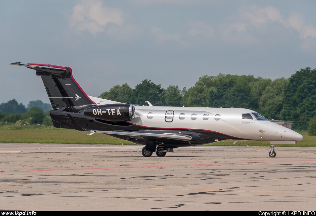 Diamond Sky – Embraer EMB-505 Phenom 300 OH-TFA