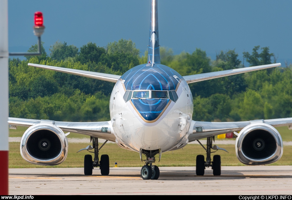 KlasJet – Boeing B737-522 LY-JMS