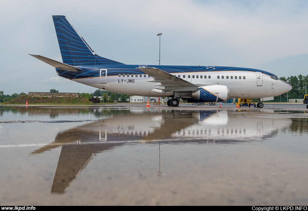 KlasJet – Boeing B737-522 LY-JMS