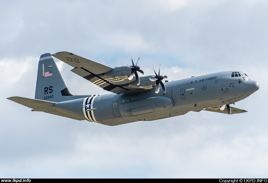 USAF – Lockheed C-130J-30 Hercules 16-5840