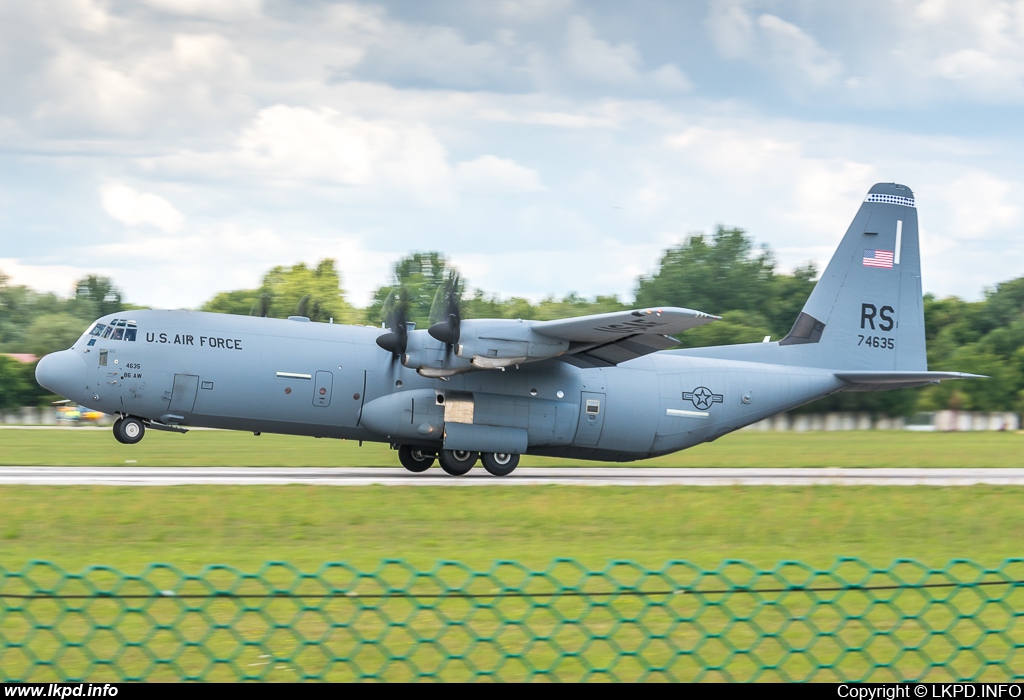 USAF – Lockheed C-130J-30 Hercules 07-4635