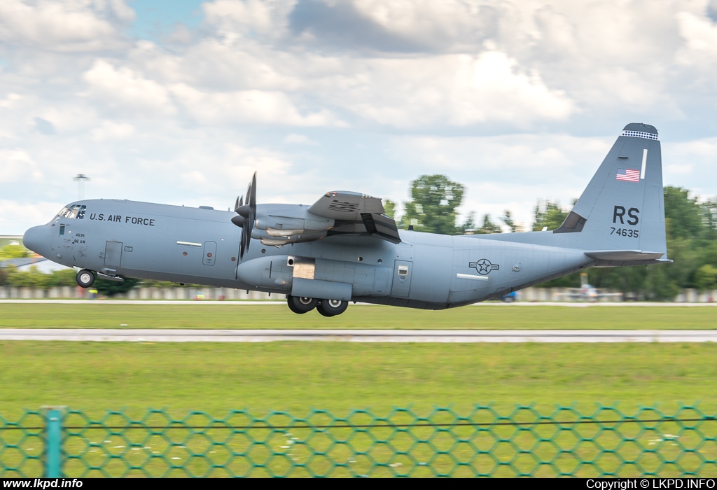 USAF – Lockheed C-130J-30 Hercules 07-4635