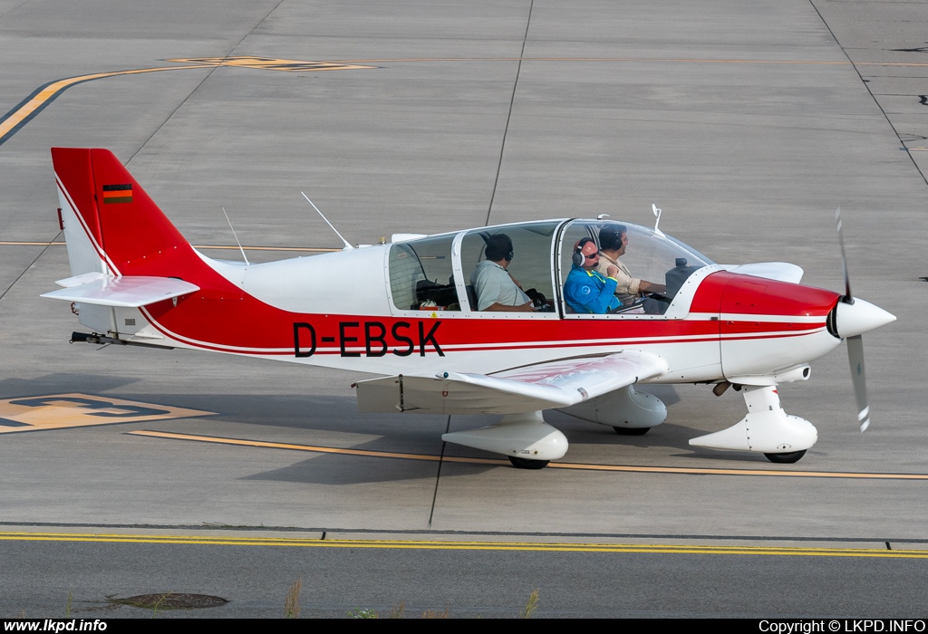 Private/Soukrom – Robin DR-400-180R D-EBSK