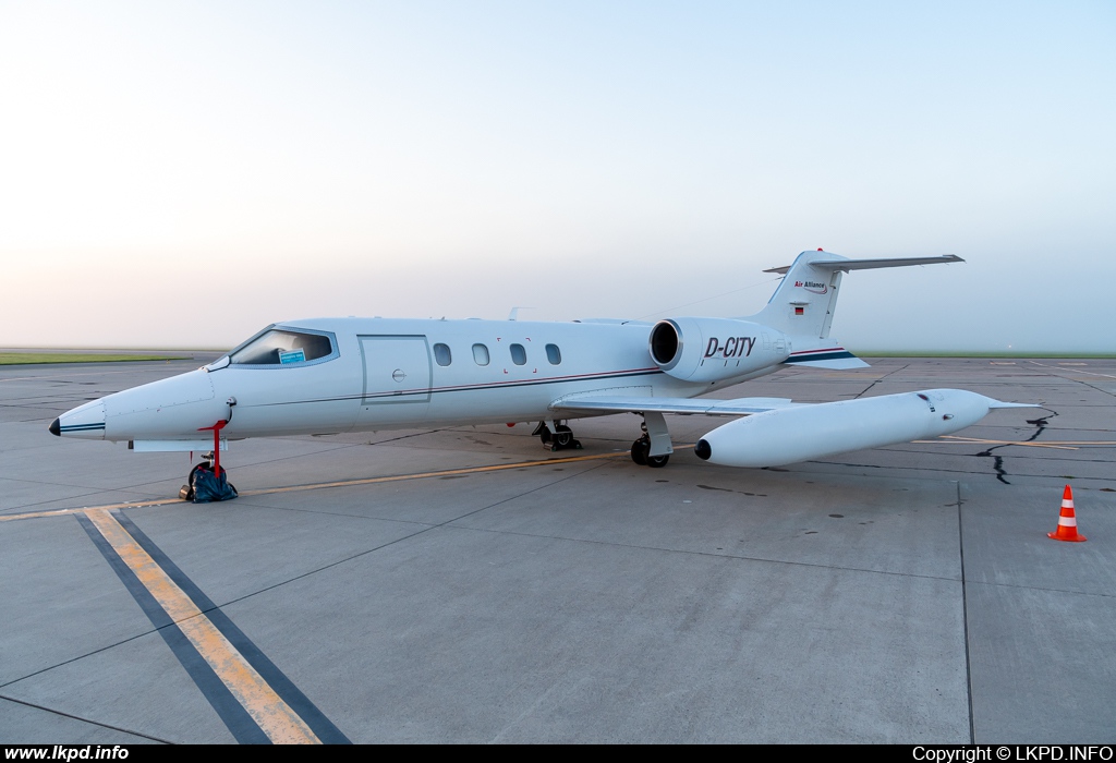 AIR ALLIANCE EXPRESS – Gates Learjet 35A D-CITY