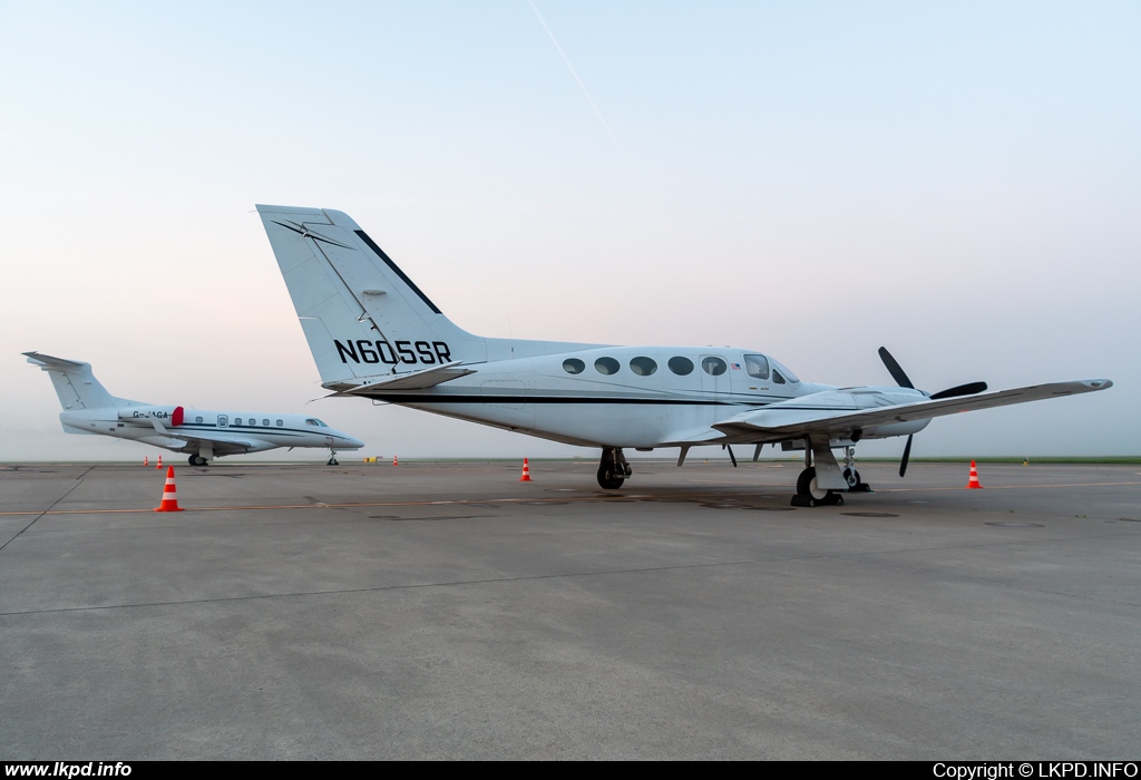 Private/Soukrom – Cessna 421C N605SR