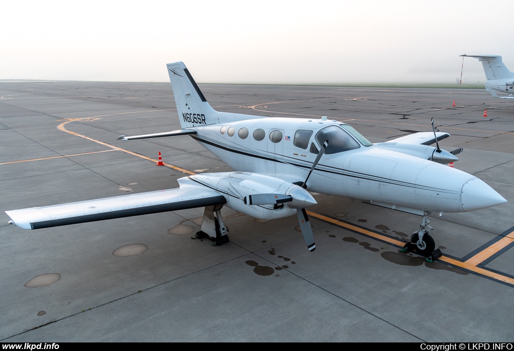 Private/Soukrom – Cessna 421C N605SR