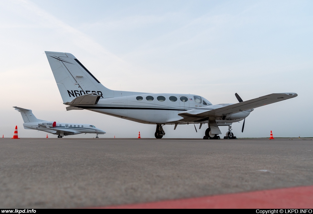 Private/Soukrom – Cessna 421C N605SR