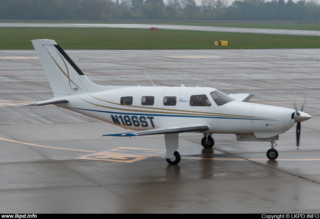 Private/Soukrom – Piper PA-46R-350T N186ST