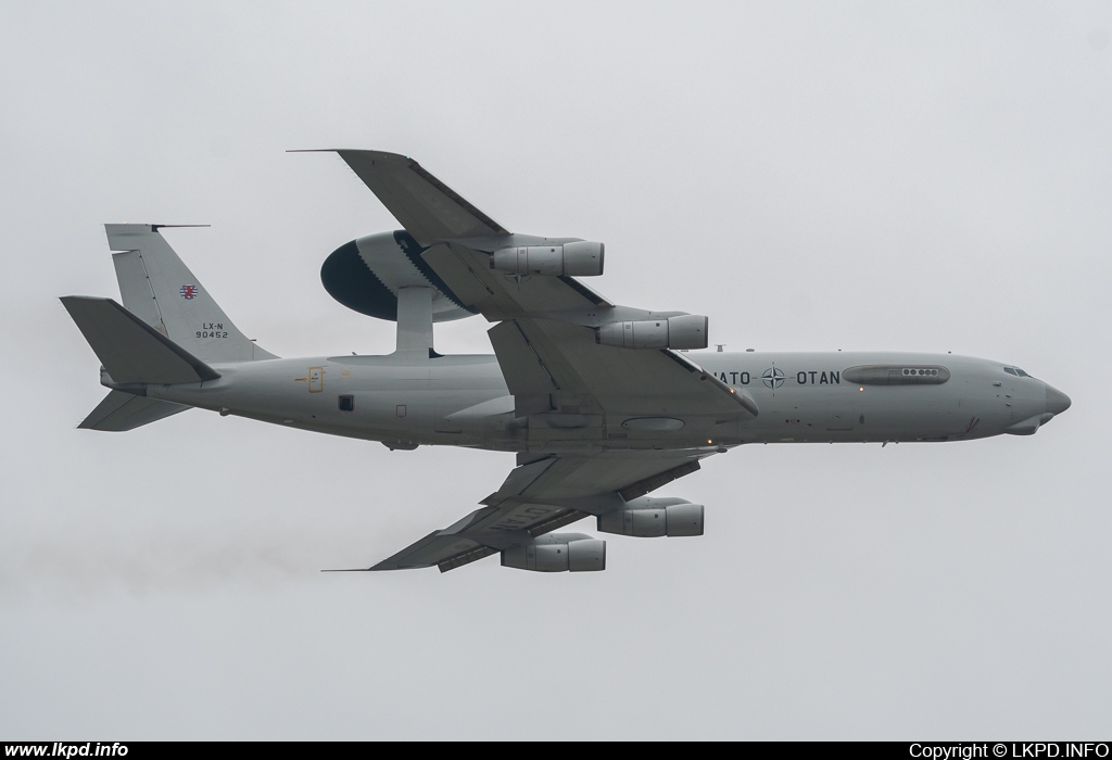 NATO – Boeing E-3A AWACS LX-N90452