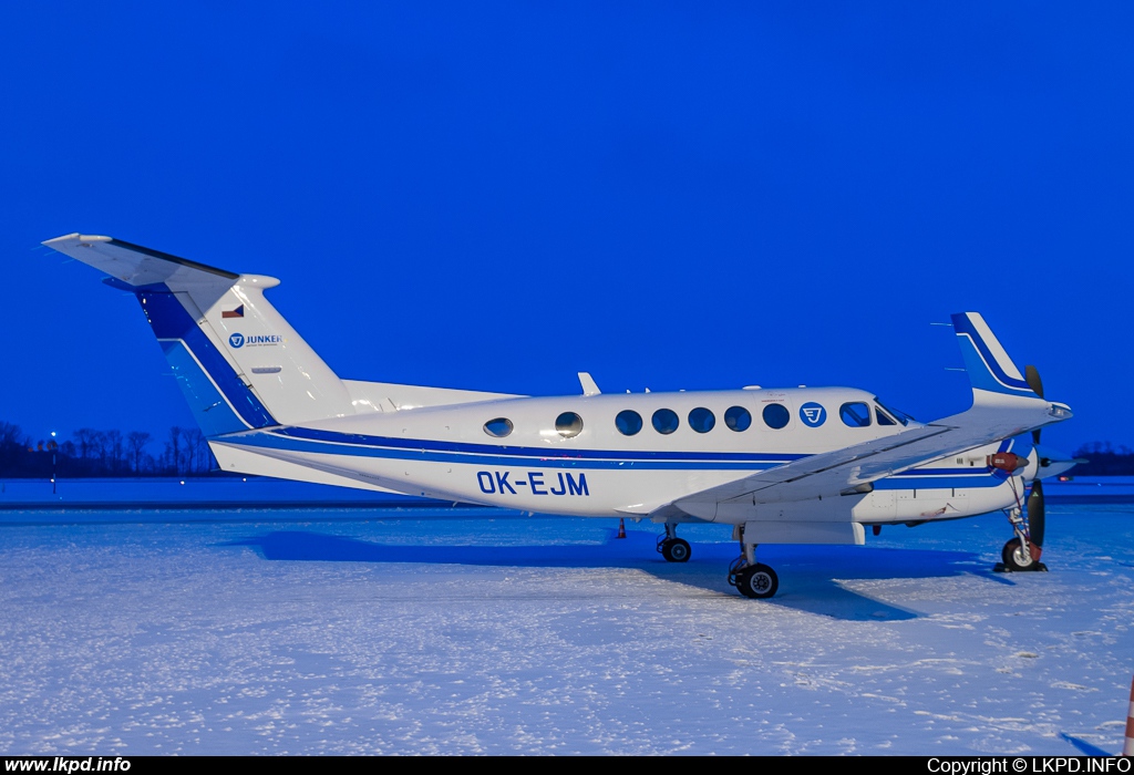 Junker – Beech 200GT/250 OK-EJM