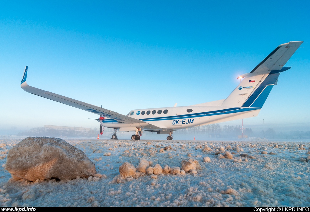 Junker – Beech 200GT/250 OK-EJM