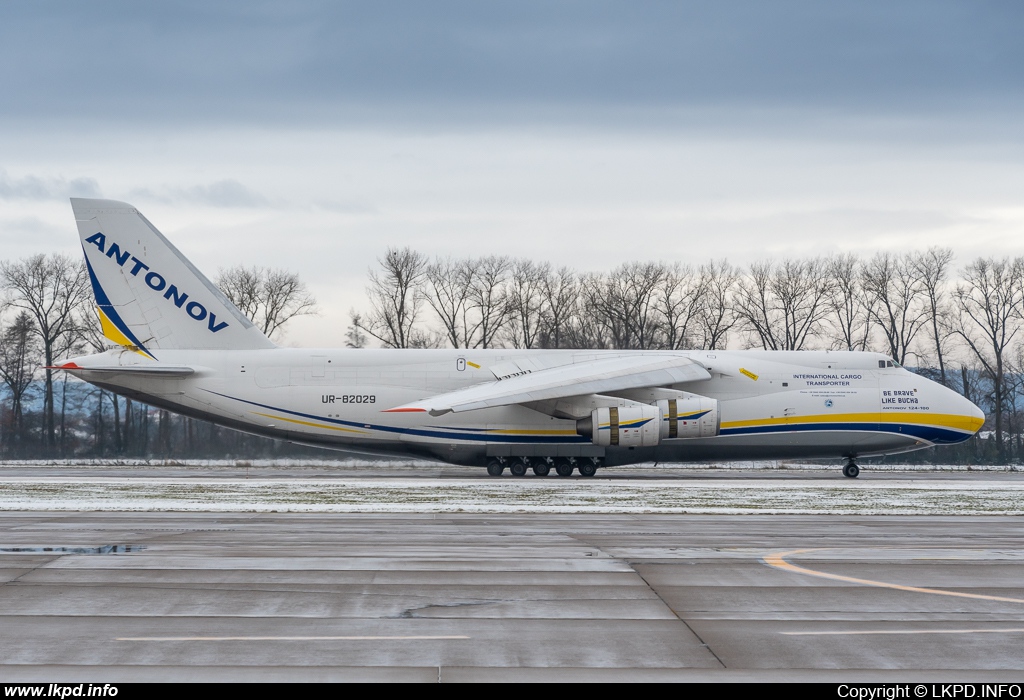 Antonov Design Bureau – Antonov AN-124-100 UR-82029