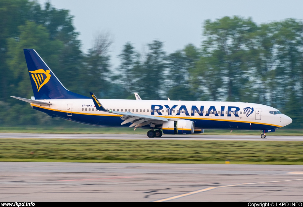 Ryanair – Boeing B737-8AS SP-RKN