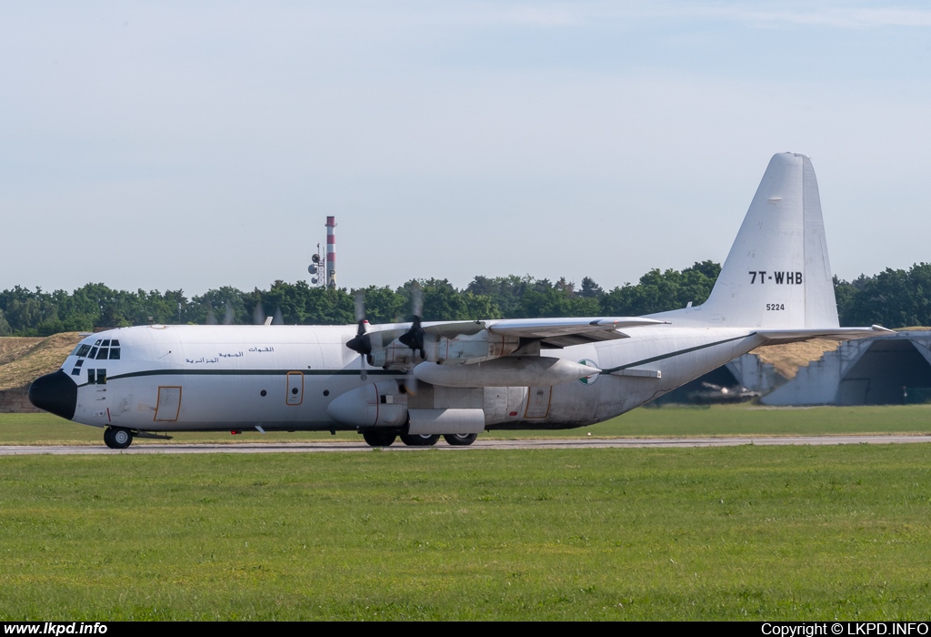 Algeria Air Force – Lockheed C-130H-30 Hercules 7T-WHB