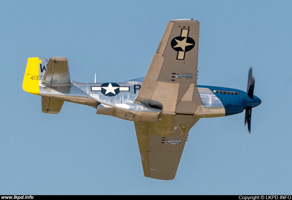 Private/Soukrom – North American P-51D Mustang OO-PSI