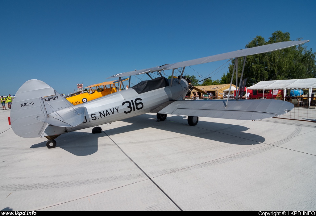 Private/Soukrom – Boeing A75N1 Stearman N61927