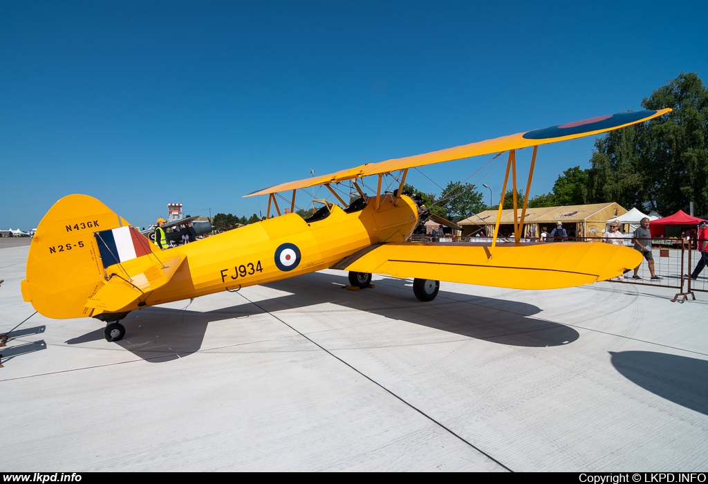 Private/Soukrom – Boeing N2S-5 Kaydet (E75) N43GK