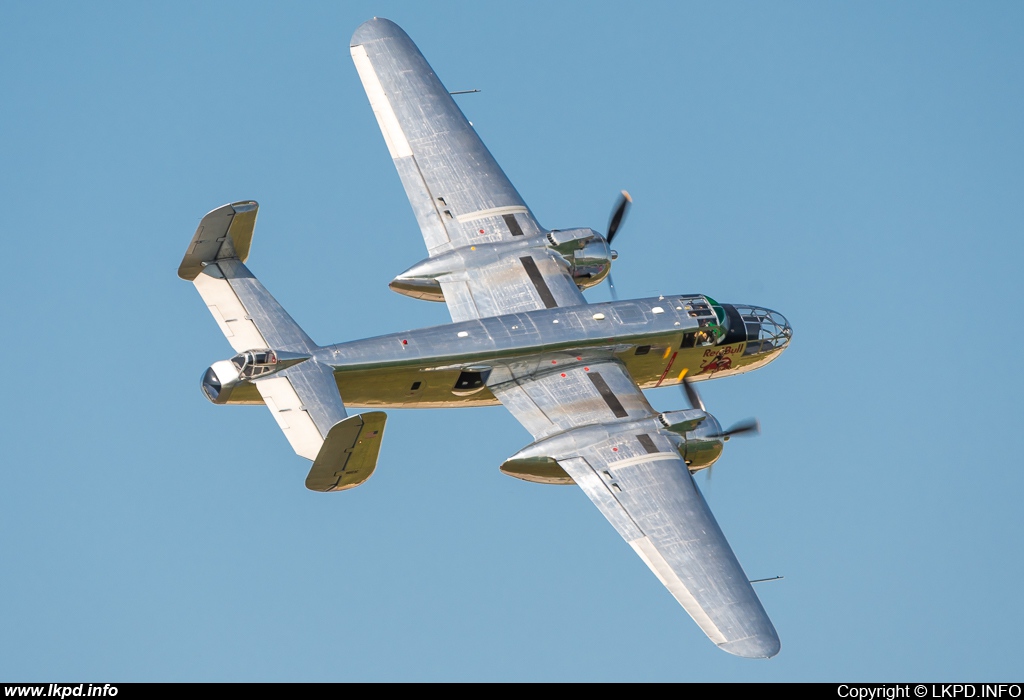 Tifomo OY – North American B-25J N6123C