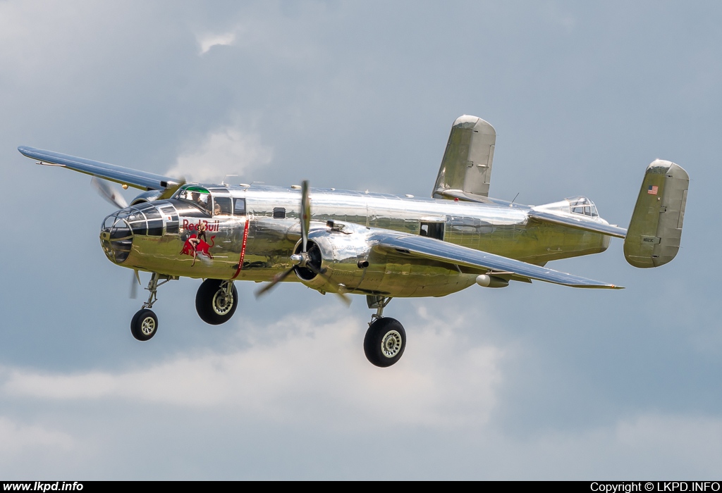 The Flying Bulls – North American B-25J N6123C