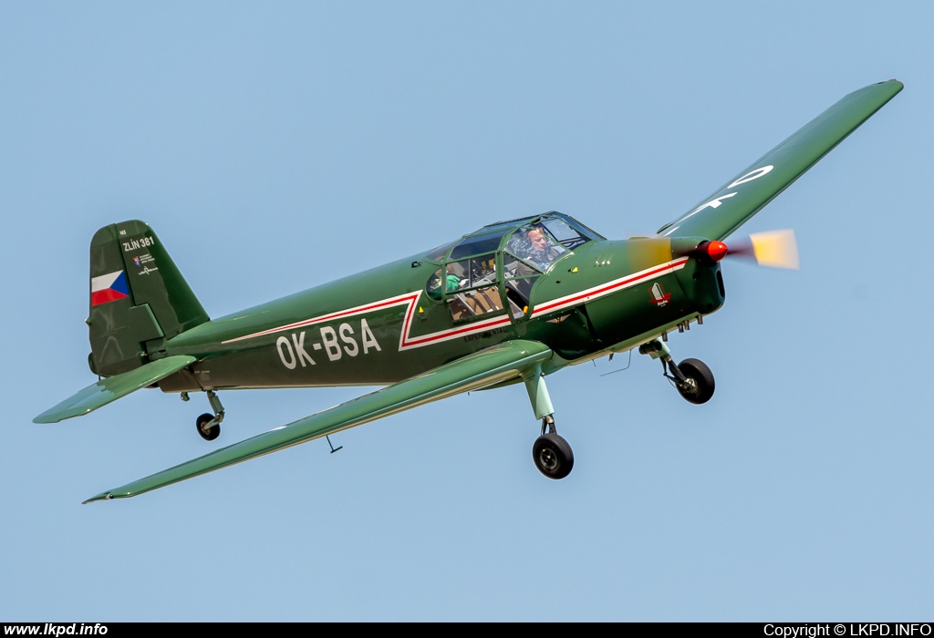 LOM-CLV – Zlin Z-381 OK-BSA