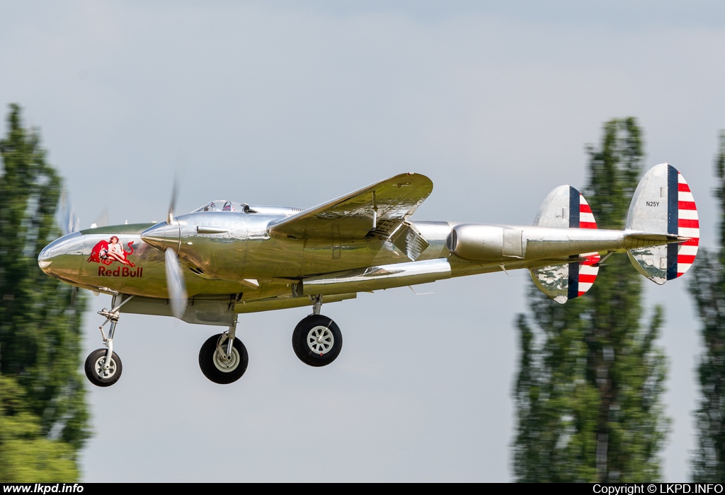 The Flying Bulls – Lockheed P-38L Lightning N25Y