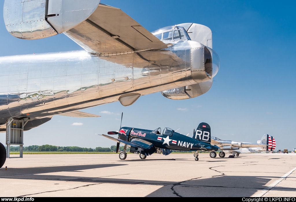 The Flying Bulls – Vought F4U-4 Corsair OE-EAS