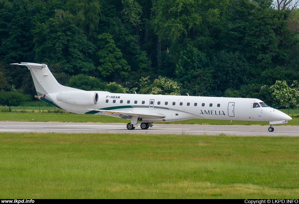 Amelia – Embraer EMB-145LU F-HRAM