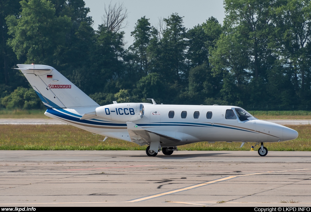 Bauhaus AG – Cessna 525 M2 D-ICCB