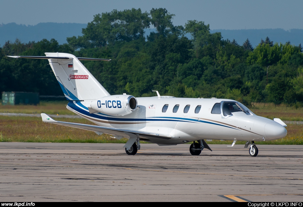 Bauhaus AG – Cessna 525 M2 D-ICCB