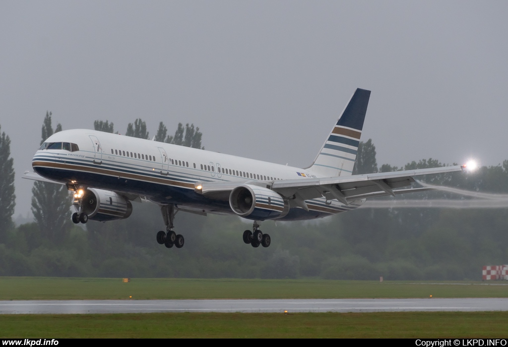 Privilege Style – Boeing B757-256 EC-HDS