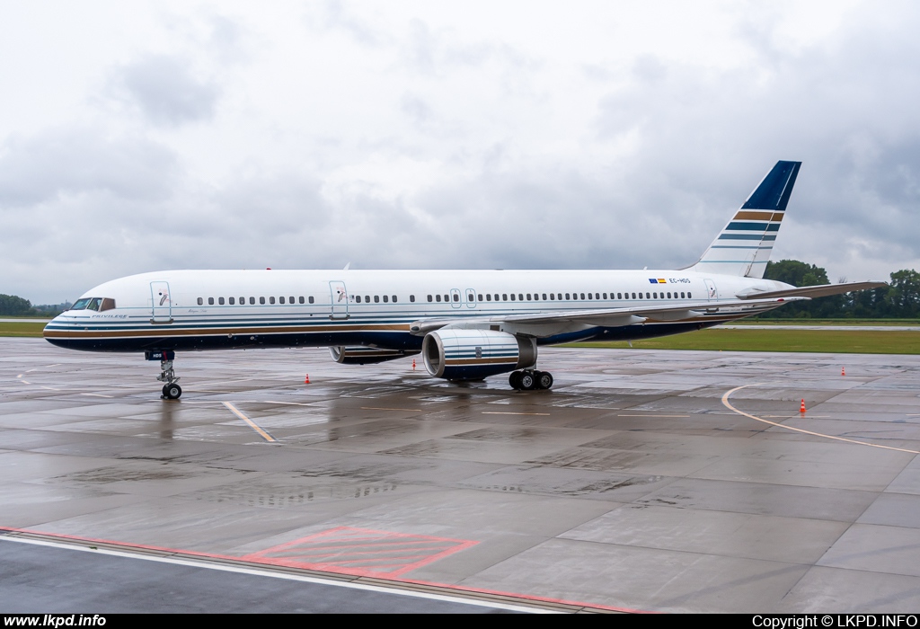 Privilege Style – Boeing B757-256 EC-HDS