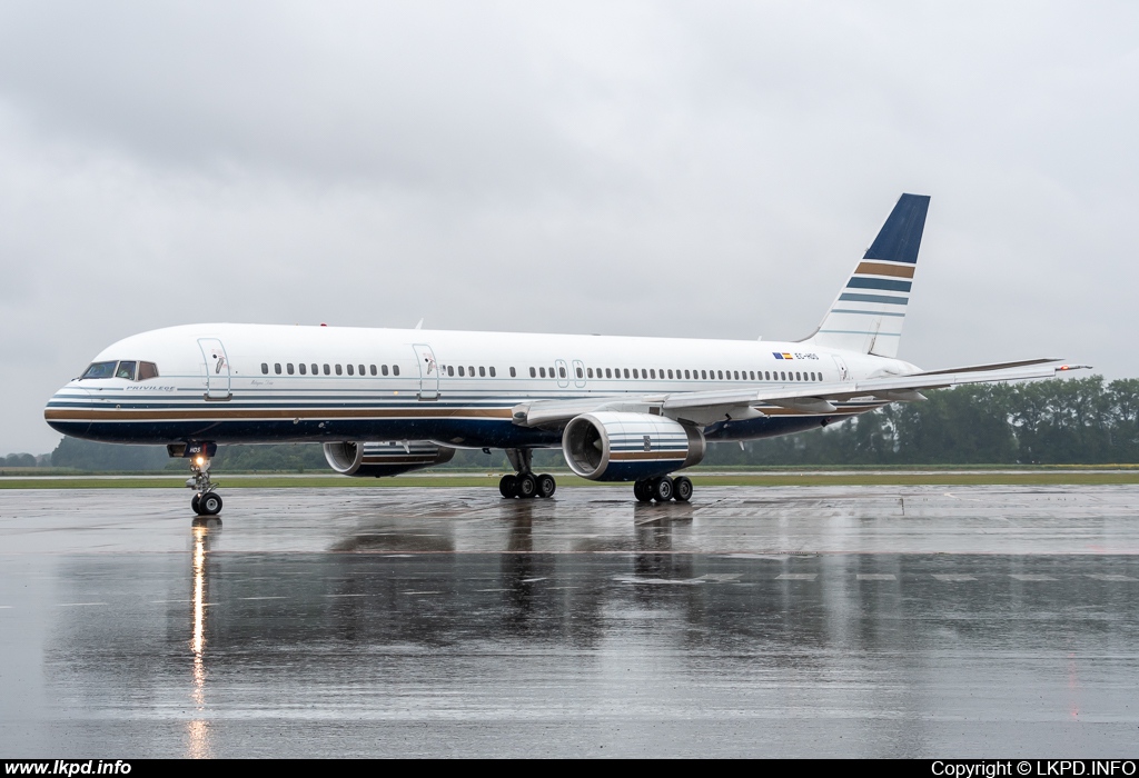 Privilege Style – Boeing B757-256 EC-HDS