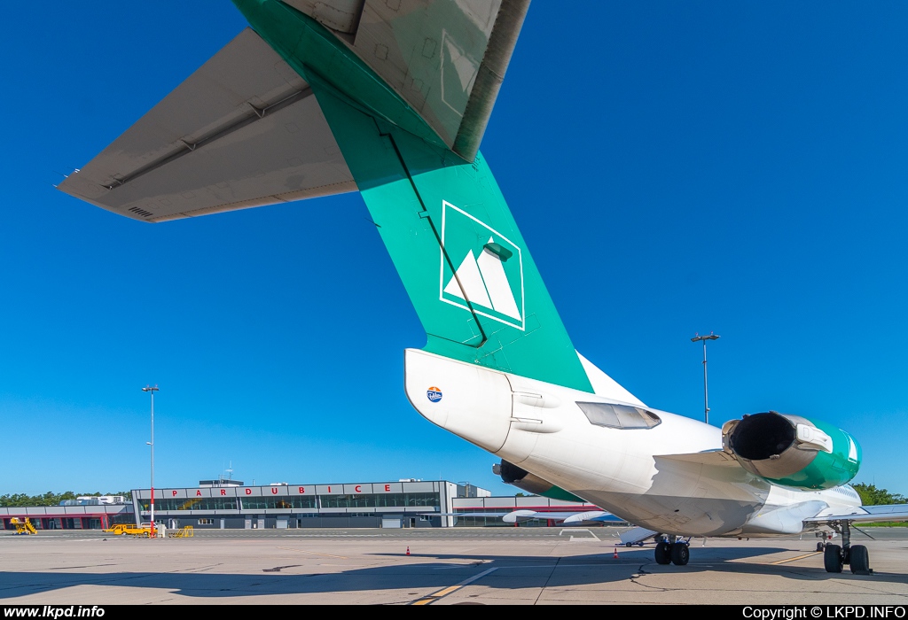 Carpatair – Fokker 100 YR-FZA