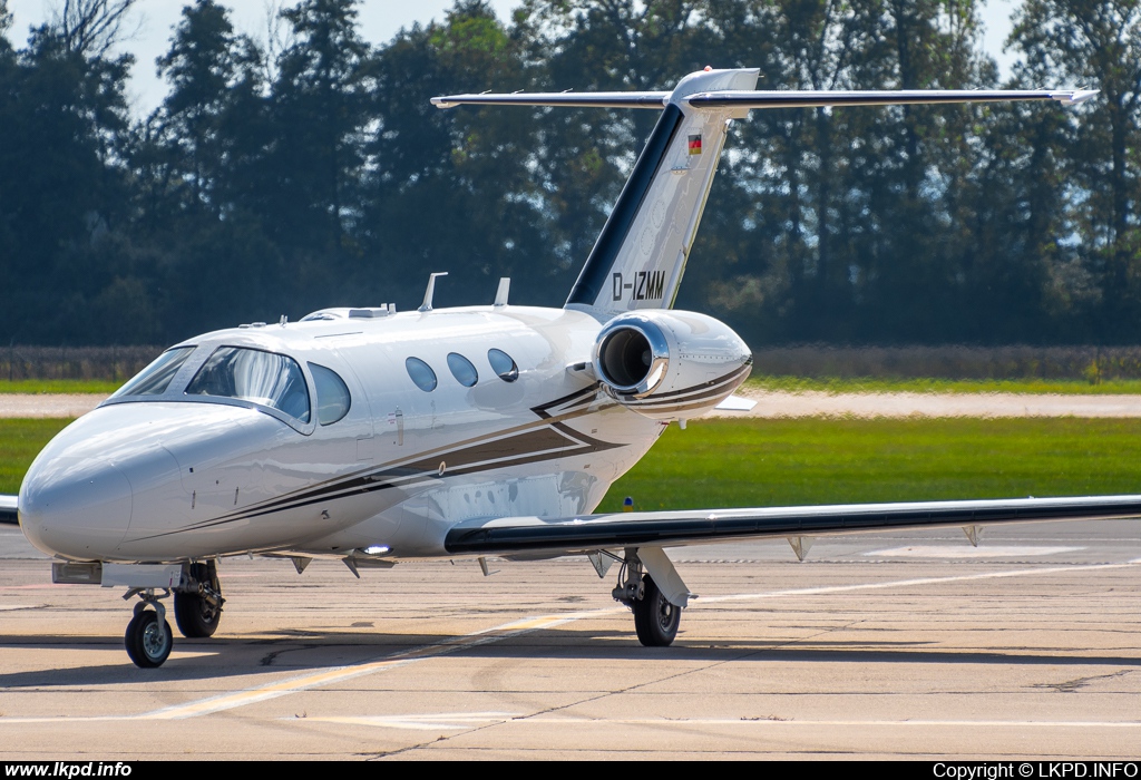 Private/Soukrom – Cessna C510 Mustang D-IZMM