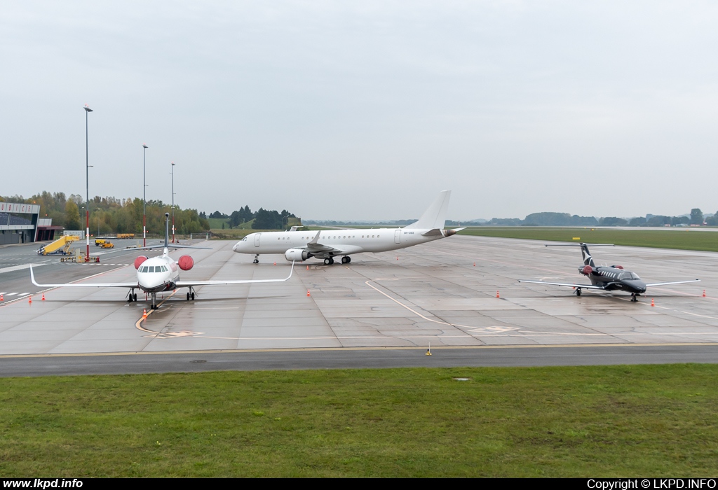 AIR X CHARTER – Embraer ERJ-190-100ECJ 9H-DEE