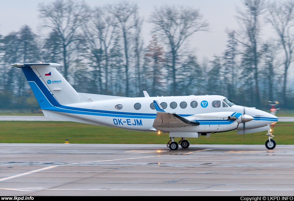 Junker – Beech 200GT/250 OK-EJM