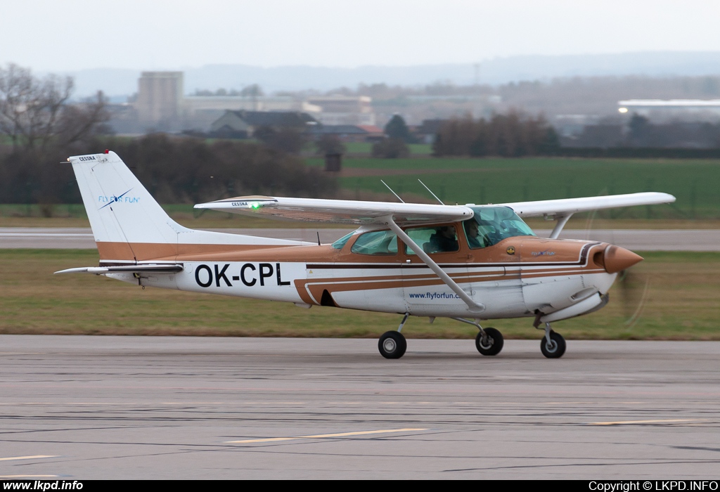 Private/Soukrom – Cessna 172RG OK-CPL