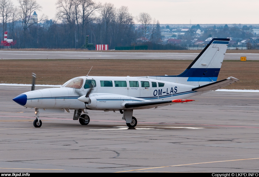 Private/Soukrom – Cessna 404 Titan Ambassador II OM-LAS