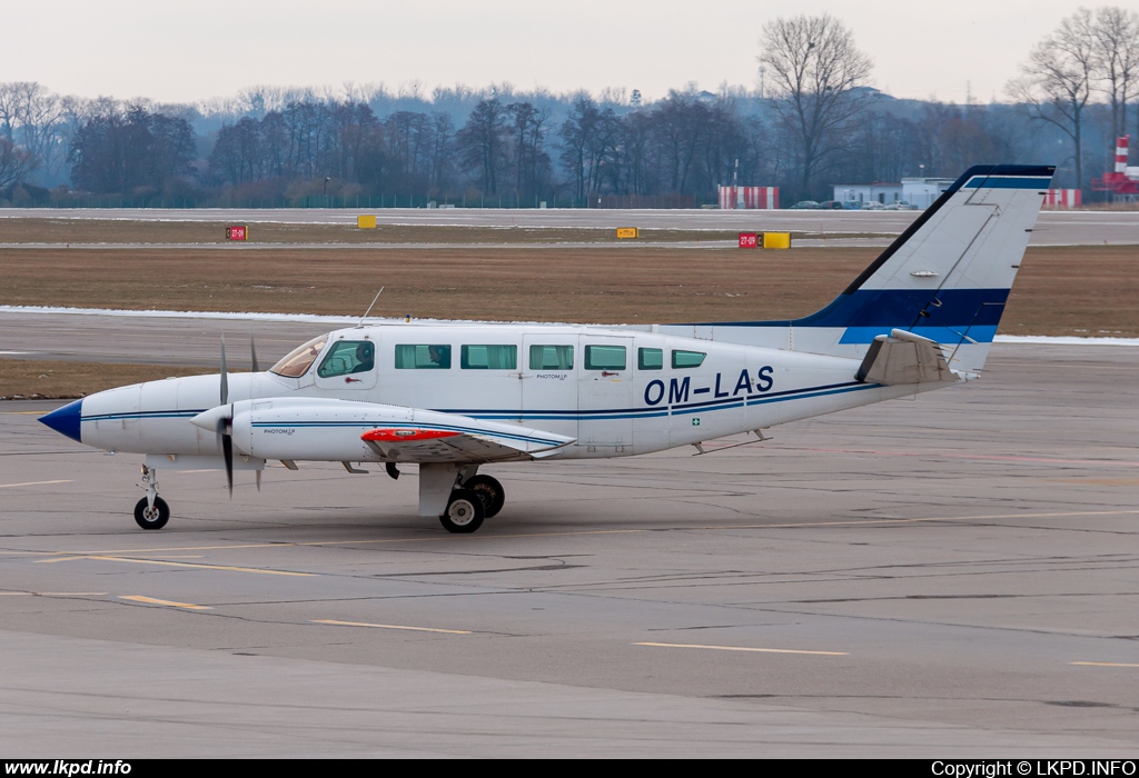 Private/Soukrom – Cessna 404 Titan Ambassador II OM-LAS