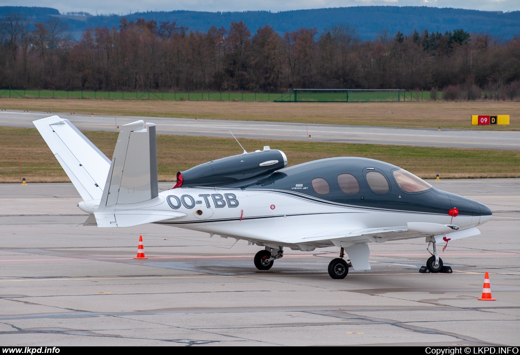 Private/Soukrom – Cirrus SF50 G2 OO-TBB