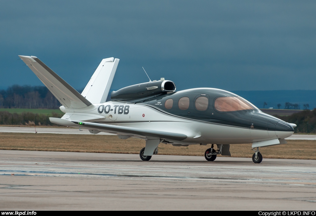 Private/Soukrom – Cirrus SF50 G2 OO-TBB